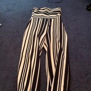 Sleeveless romper, forever 21, Size medium